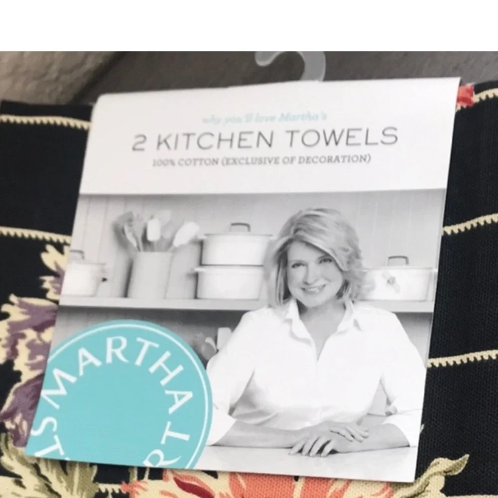 Martha Stewart Farmhouse kitchen towels set /2